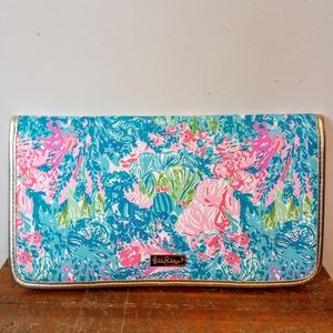 NWOT Lilly Pulitzer Travel Organizer Clutch